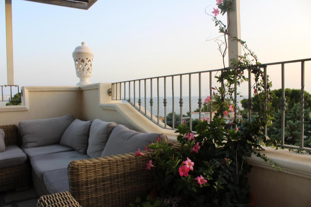 Casa Mita Bed & Breakfast Pulsano Exterior photo