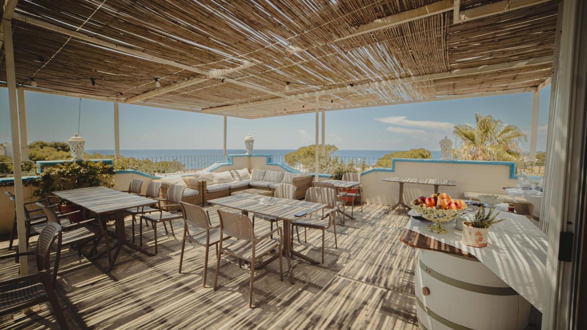 Casa Mita Bed & Breakfast Pulsano Exterior photo